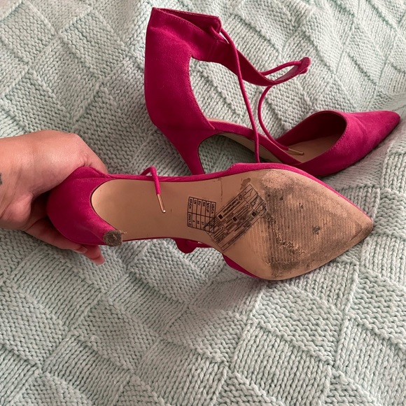 Pink Heels - Picture 5 of 6
